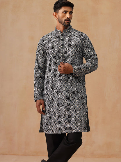 Classic Geometric Embroidered Kurta Pyjama