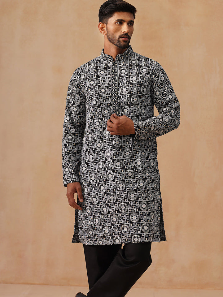 Classic Geometric Embroidered Kurta Pyjama