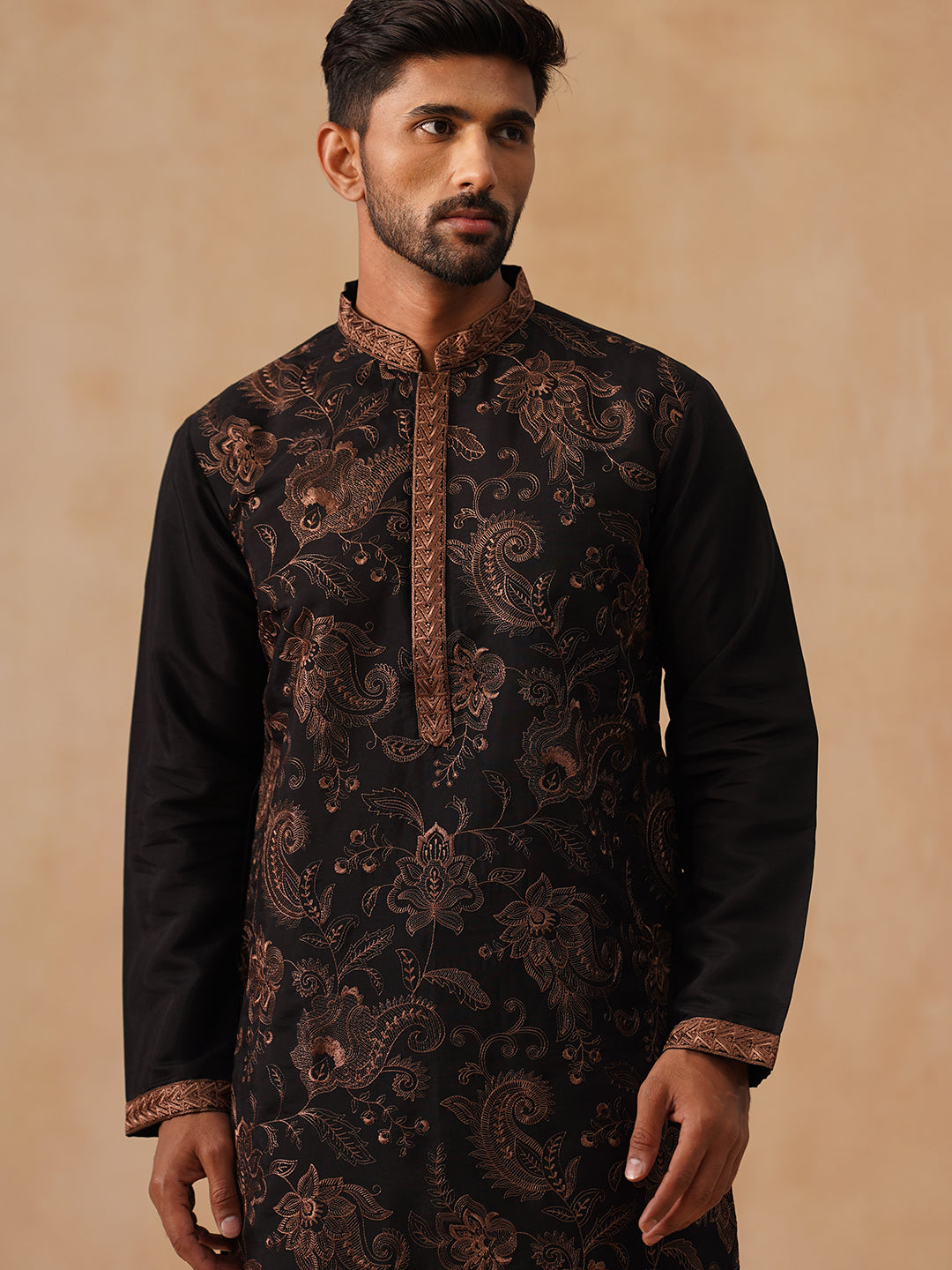 Traditional Embroidered Kurta For Men