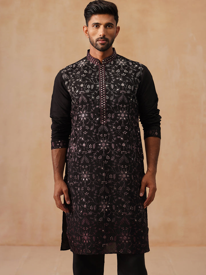 Men’S Silk Blend Embroidered Kurta Pyjama Set