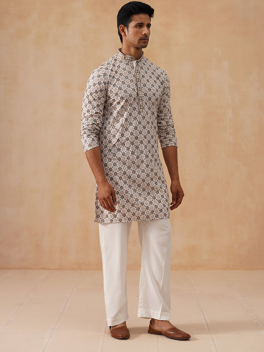 Embroidered Kurta Pyjama Set For Men