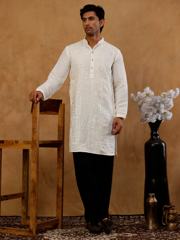 Men’S Silk Blend Embroidered Kurta With Korean Pants