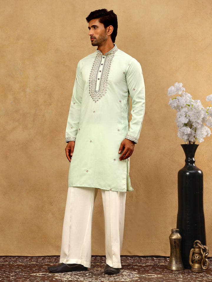 Men’S Silk Blend Embroidered Kurta Pyjama Set