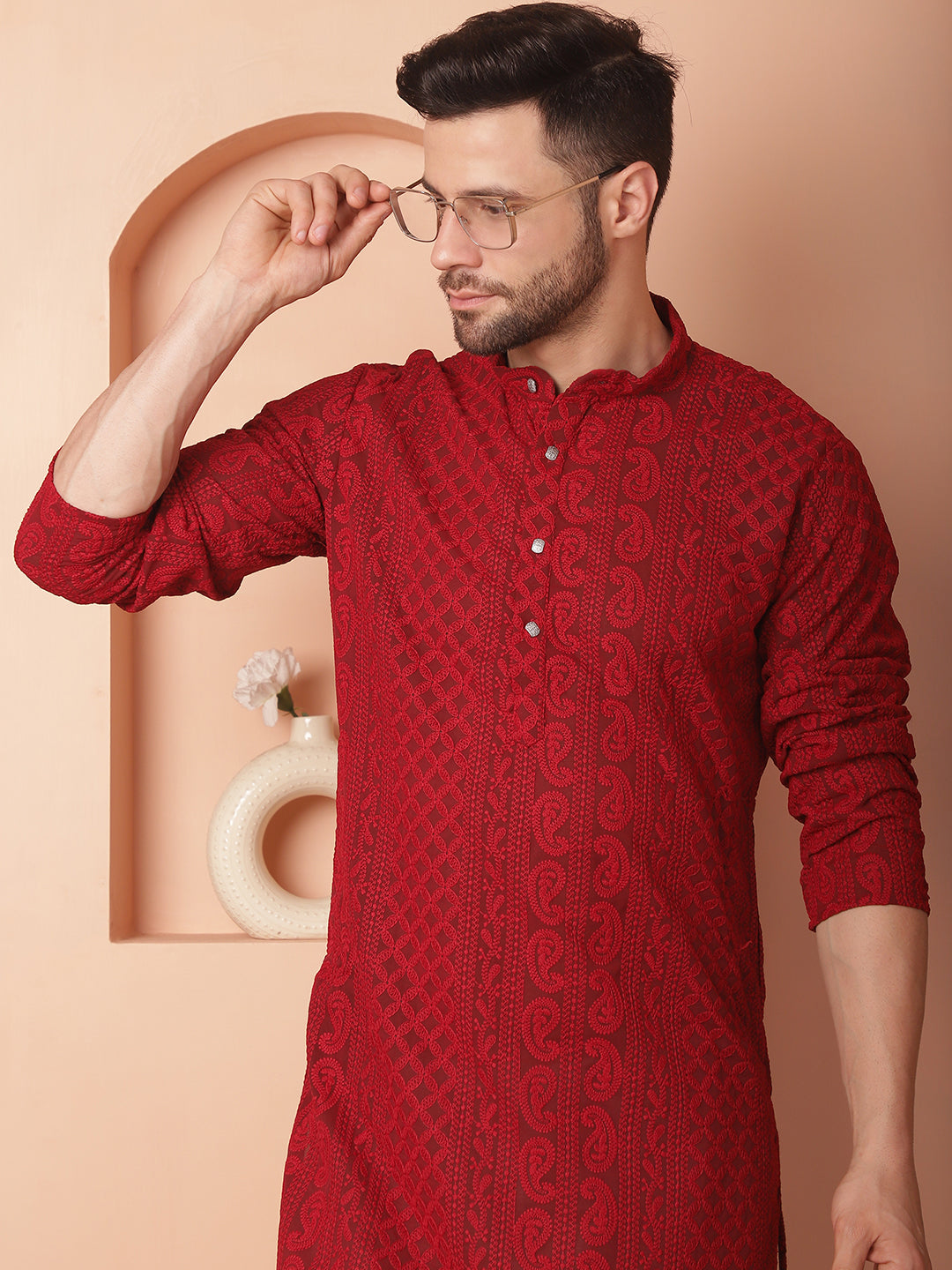 Men'S Chikankari Embroidered Kurta Pyjama Set.