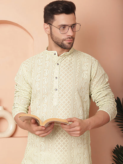 Men'S Chikankari Embroidered Kurta Pyjama Set.