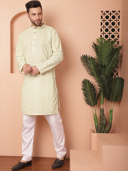Men'S Chikankari Embroidered Kurta Pyjama Set.