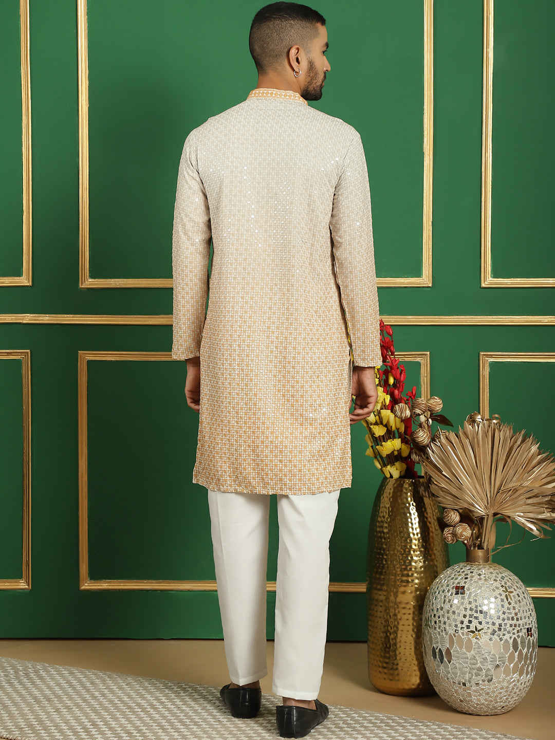 Men'S Sequins Embroidered Kurta With Pyjama.