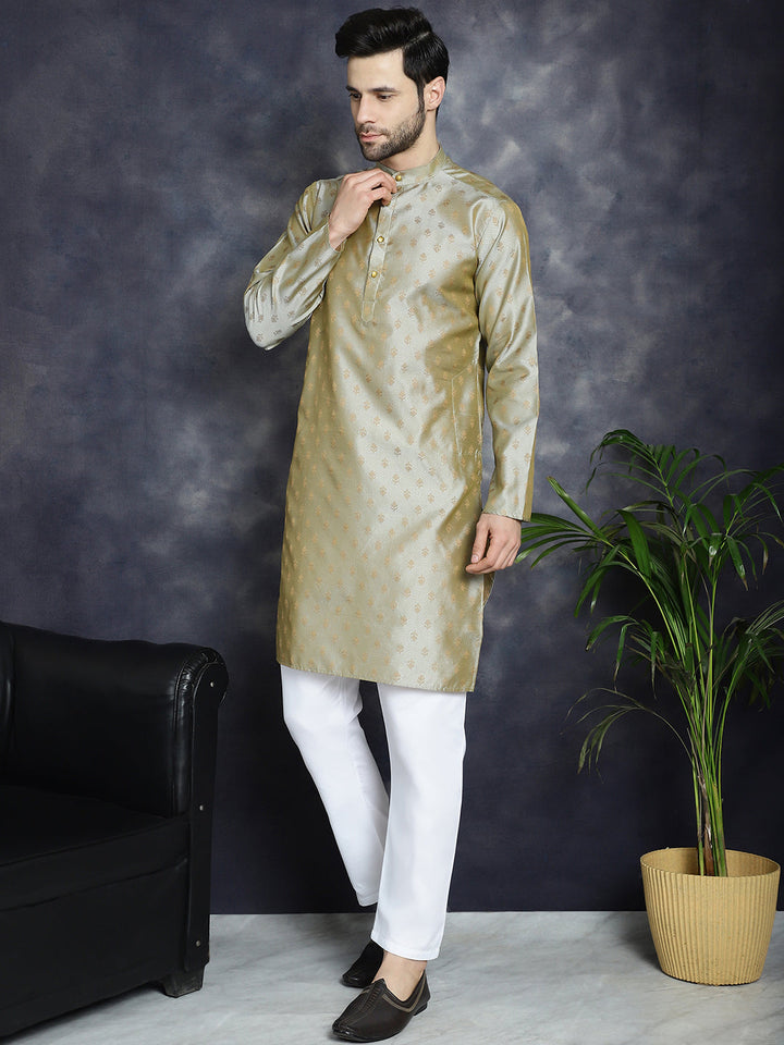 Woven Design Silk Blend Kurta With Pyjama