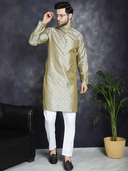 Woven Design Silk Blend Kurta With Pyjama