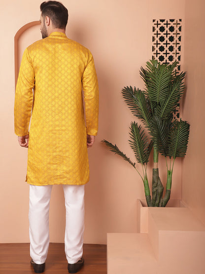 Woven Design Silk Blend Kurta With Pyjama