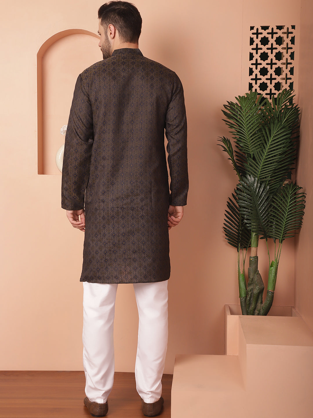Woven Design Silk Blend Kurta With Pyjama