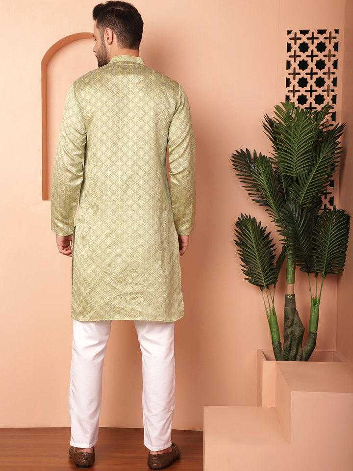 Woven Design Silk Blend Kurta With Pyjama