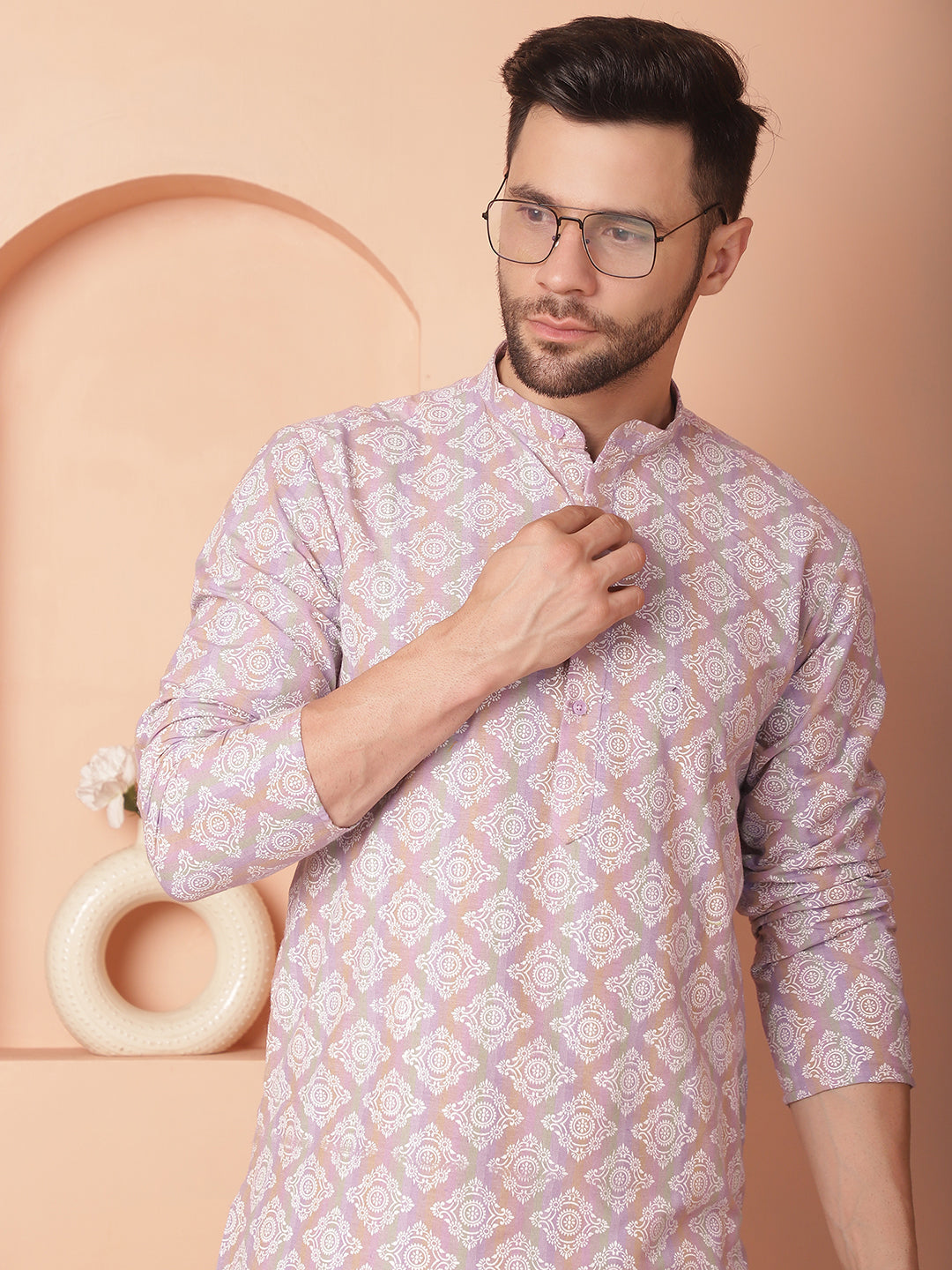 Men Purple And White Floral Printed Kurta With Churidar