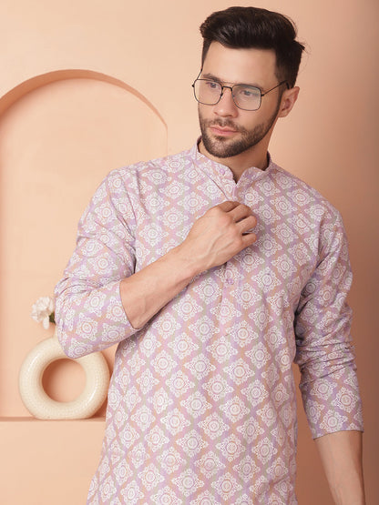 Men Purple And White Floral Printed Kurta With Churidar