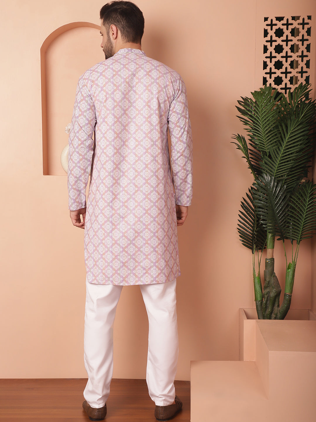 Men Purple And White Floral Printed Kurta With Churidar