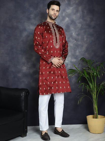 Men'S Maroon Chikankari Embroidered Kurta With Pyjama.