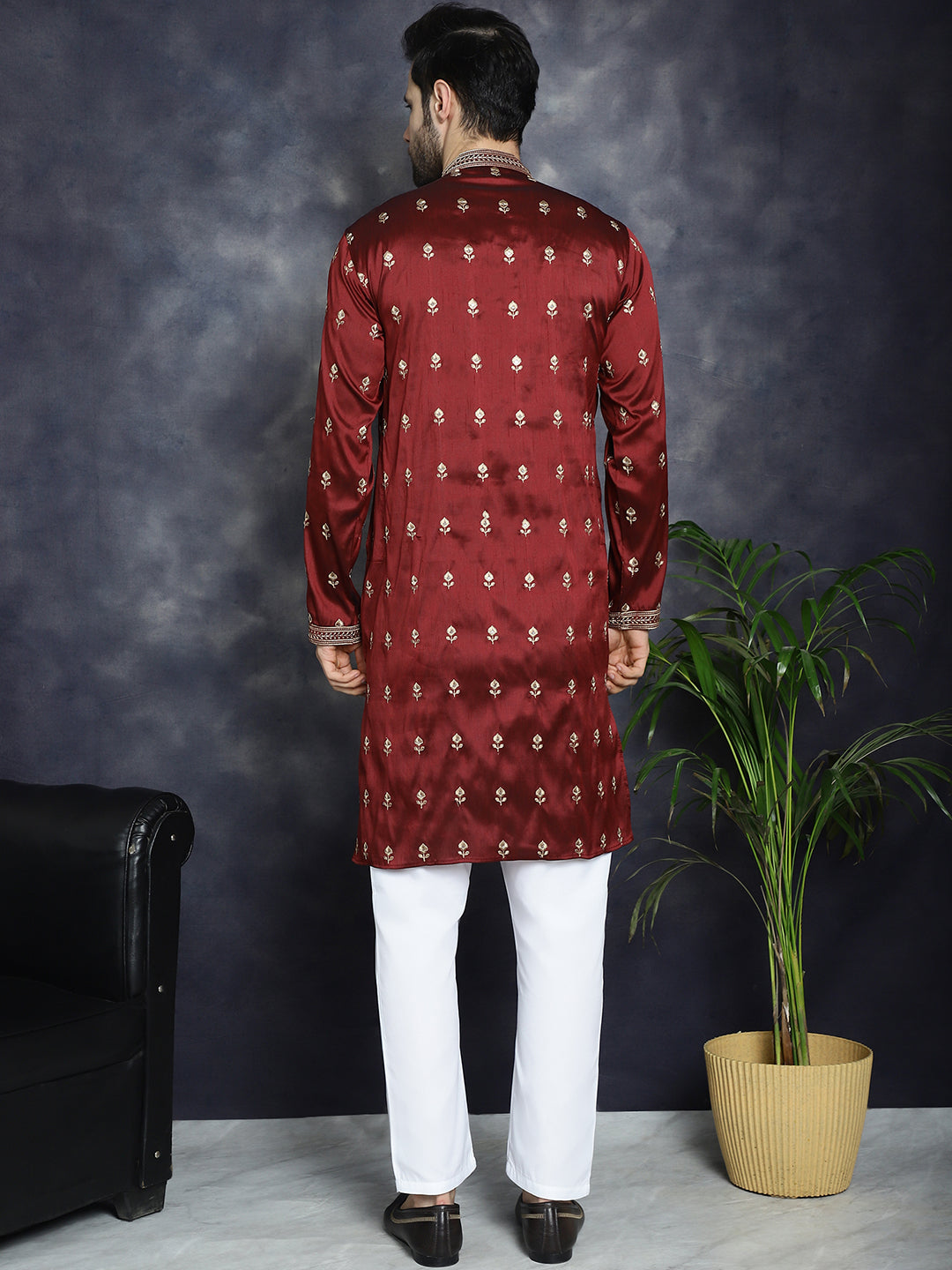 Men'S Maroon Chikankari Embroidered Kurta With Pyjama.