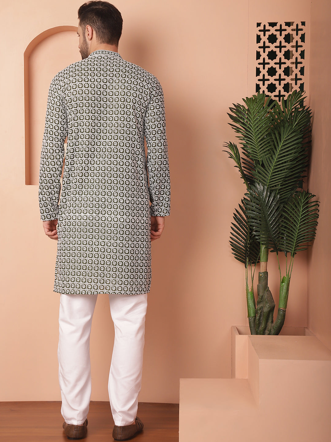 Chikankari Pure Cotton Kurta With Pyjama.