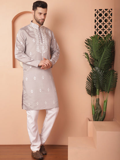 Men'S Grey Chikankari Embroidered Kurta With Pyjama.