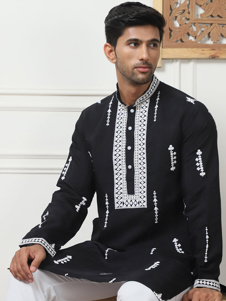 Collar Chikankari Embroidered Kurta With Pyjama.