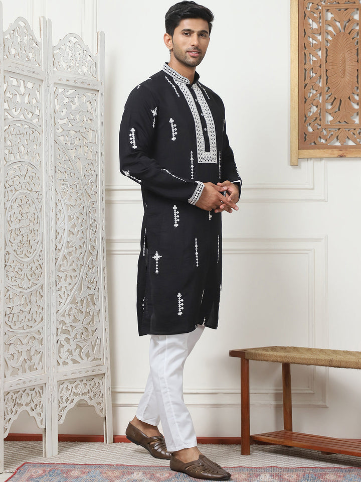 Collar Chikankari Embroidered Kurta With Pyjama.