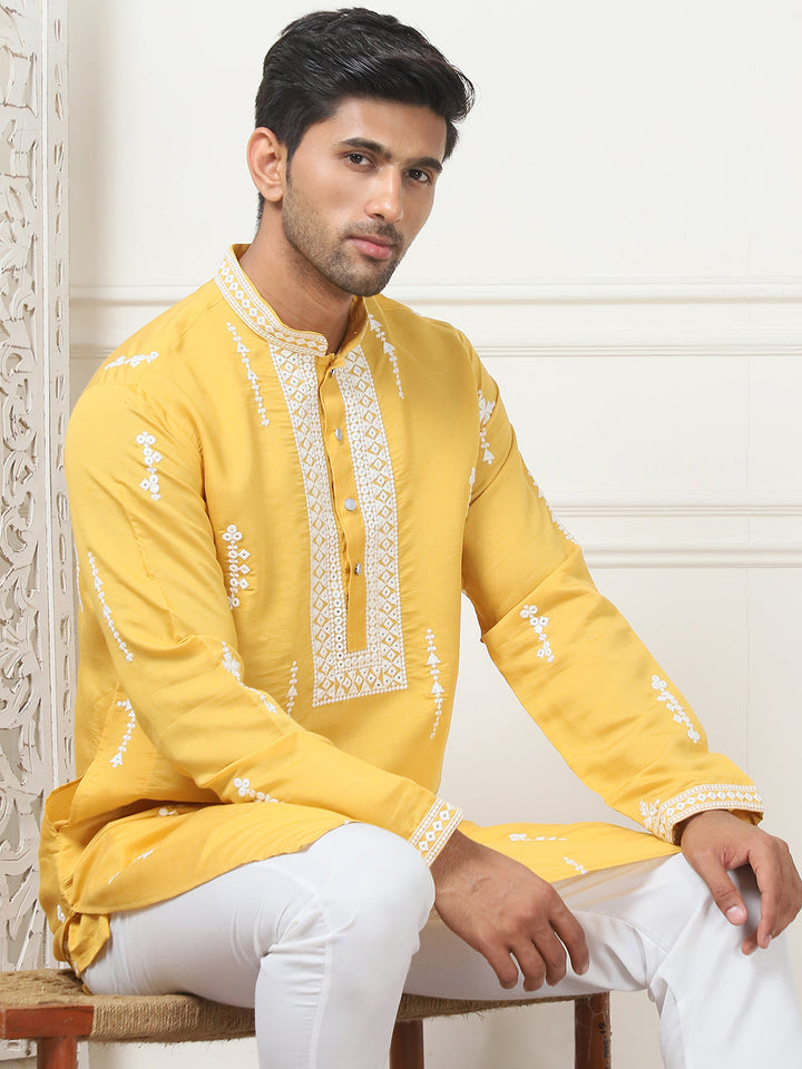 Collar Chikankari Embroidered Kurta With Pyjama.