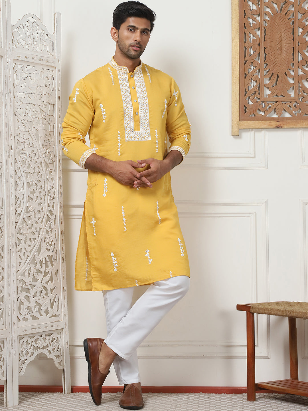 Collar Chikankari Embroidered Kurta With Pyjama.