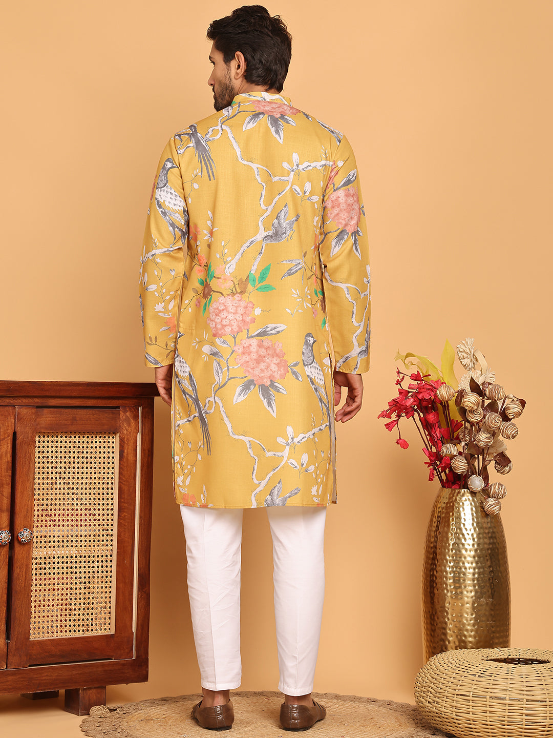 Men'S Animal Printed Pure Cotton Straight Kurta Pyjama Set.