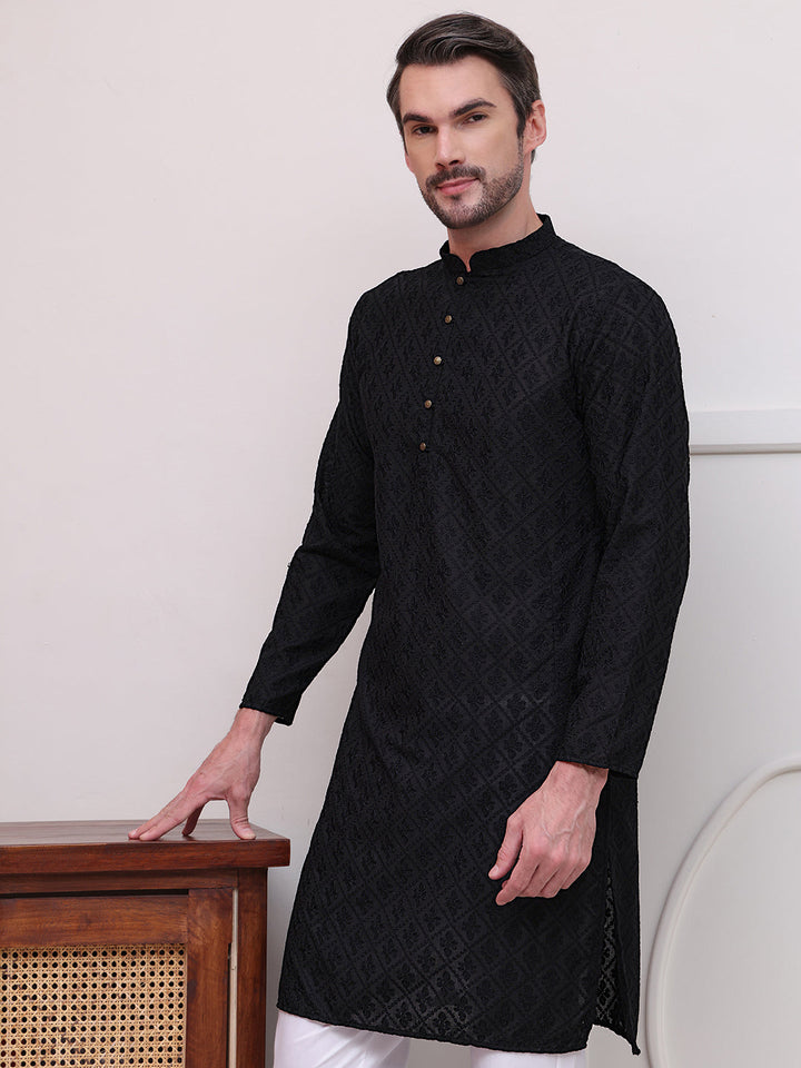 Embroidered Cotton Kurta With Pyjama