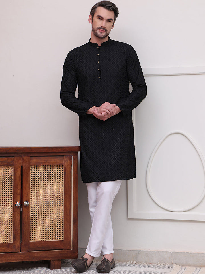 Embroidered Cotton Kurta With Pyjama