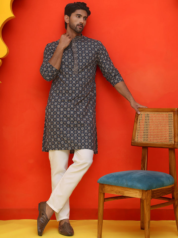 Embroidered Kurta Pyjama Set For Men