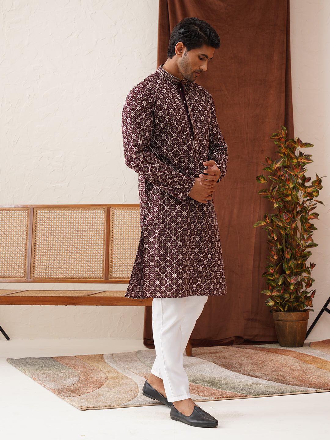 Embroidered Kurta Pyjama Set For Men