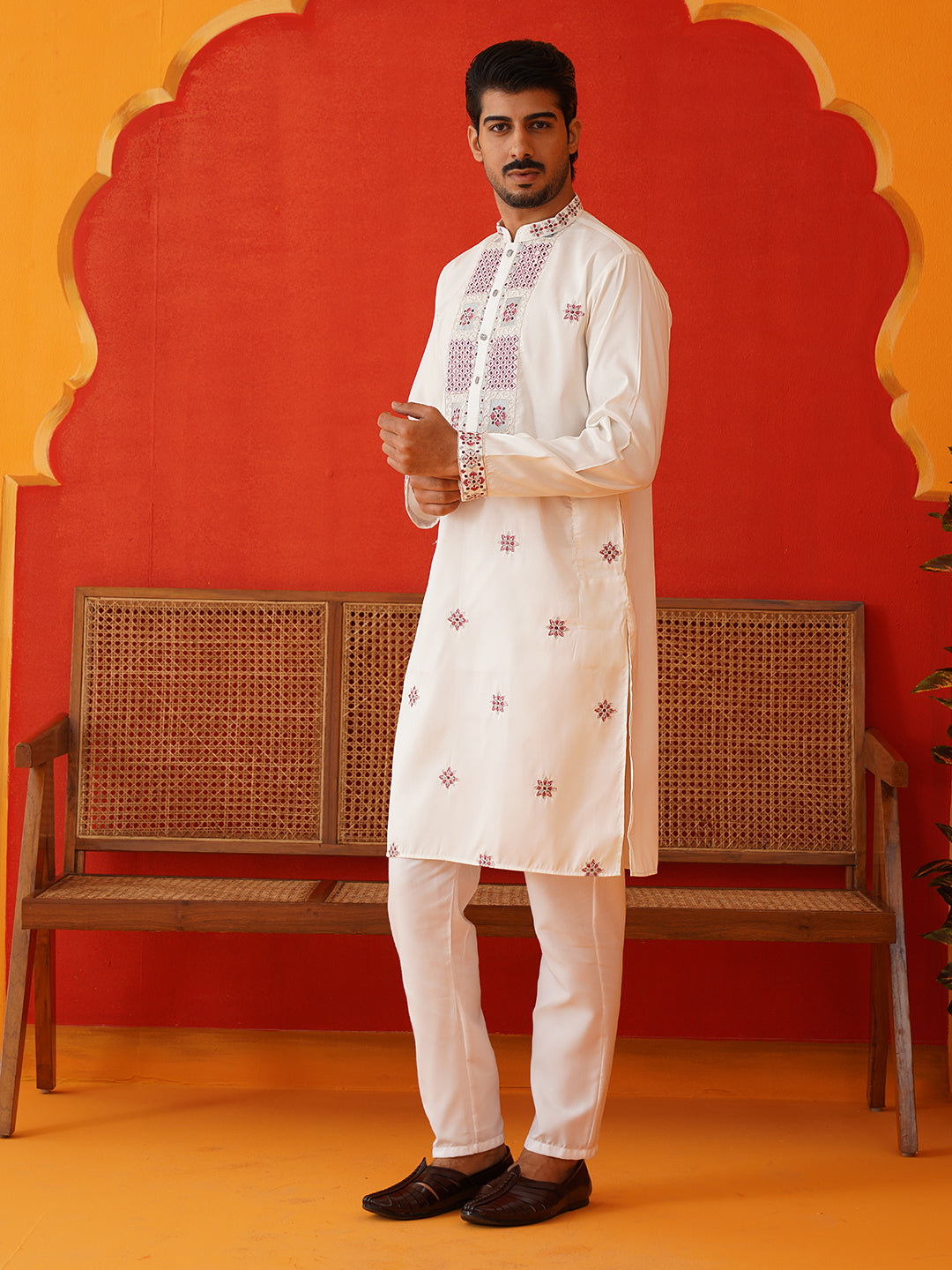 Men White Floral Embroidered Kurta Set