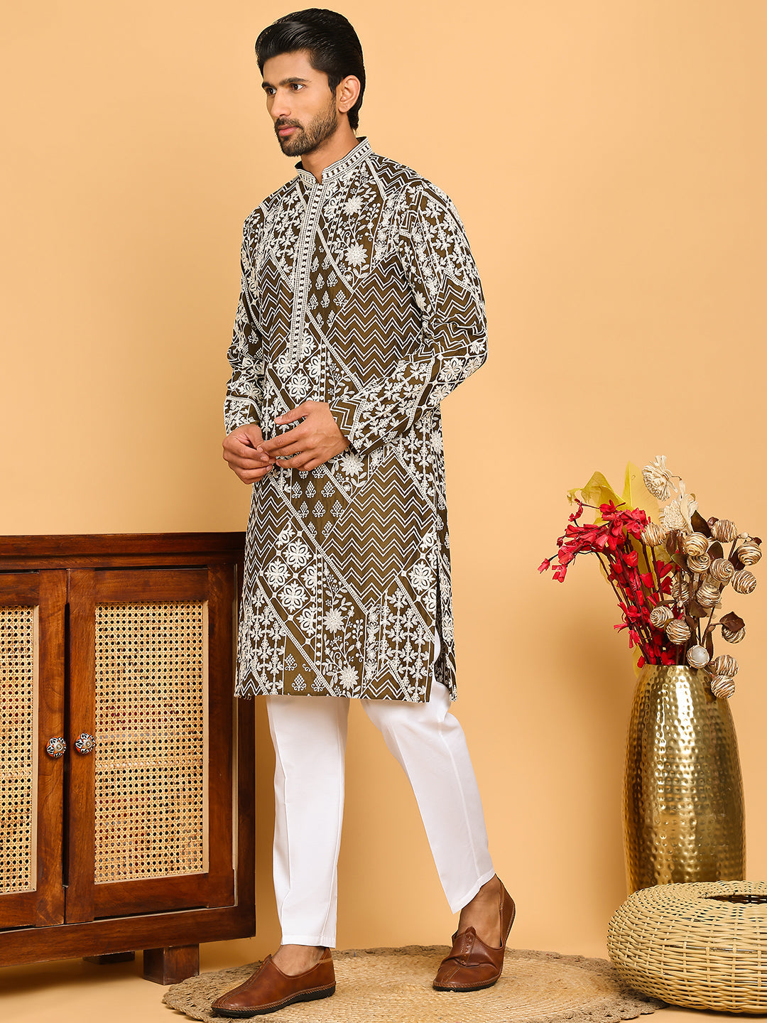 Floral Embroidery Silk Blend Kurta Pyjama For Men