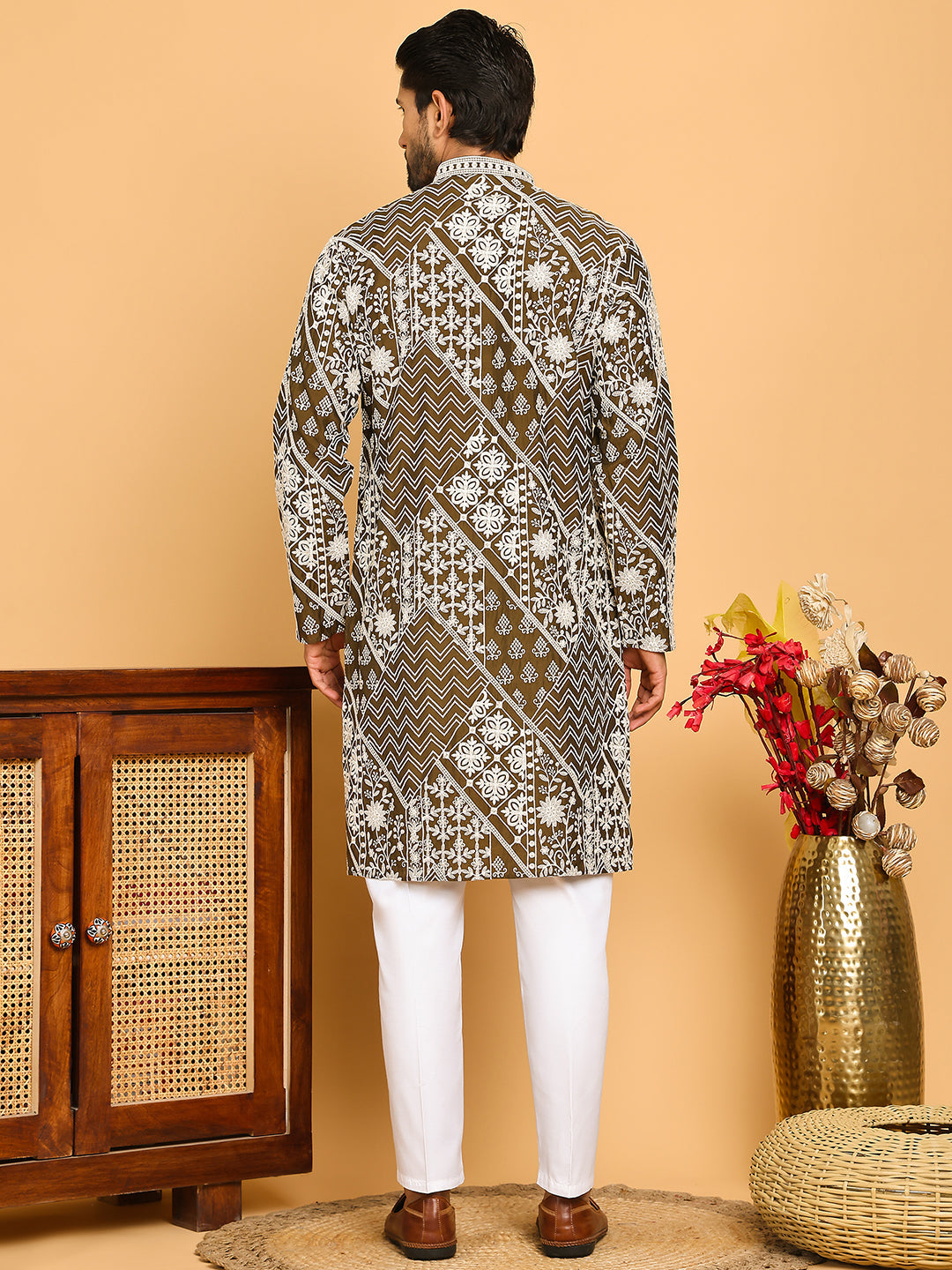 Floral Embroidery Silk Blend Kurta Pyjama For Men