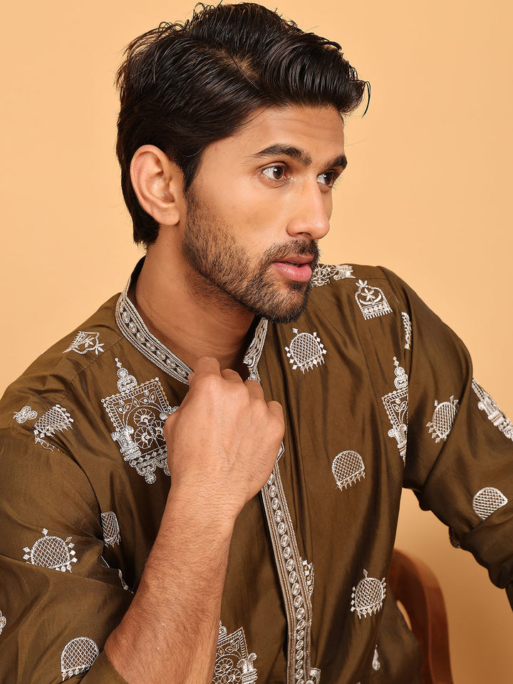 Embroidered Silk Blend Kurta Pyjama Set