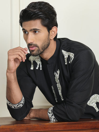 Animal Embroidered Kurta Pyjama Set.