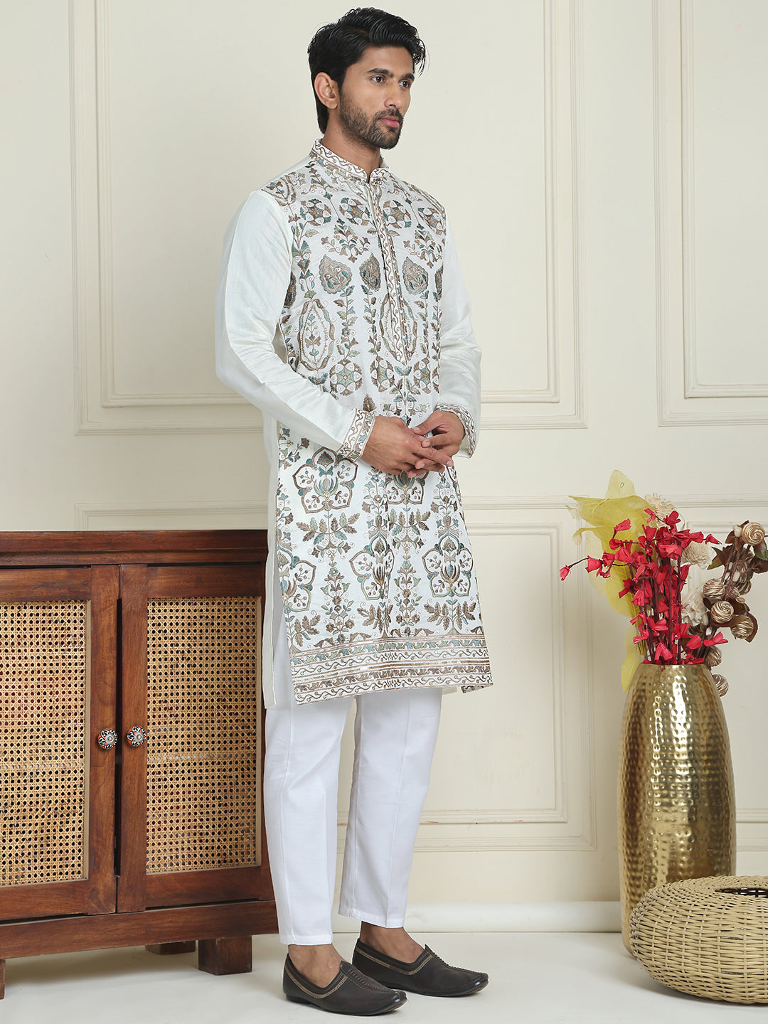 Floral Embroidered Straight Kurta Set