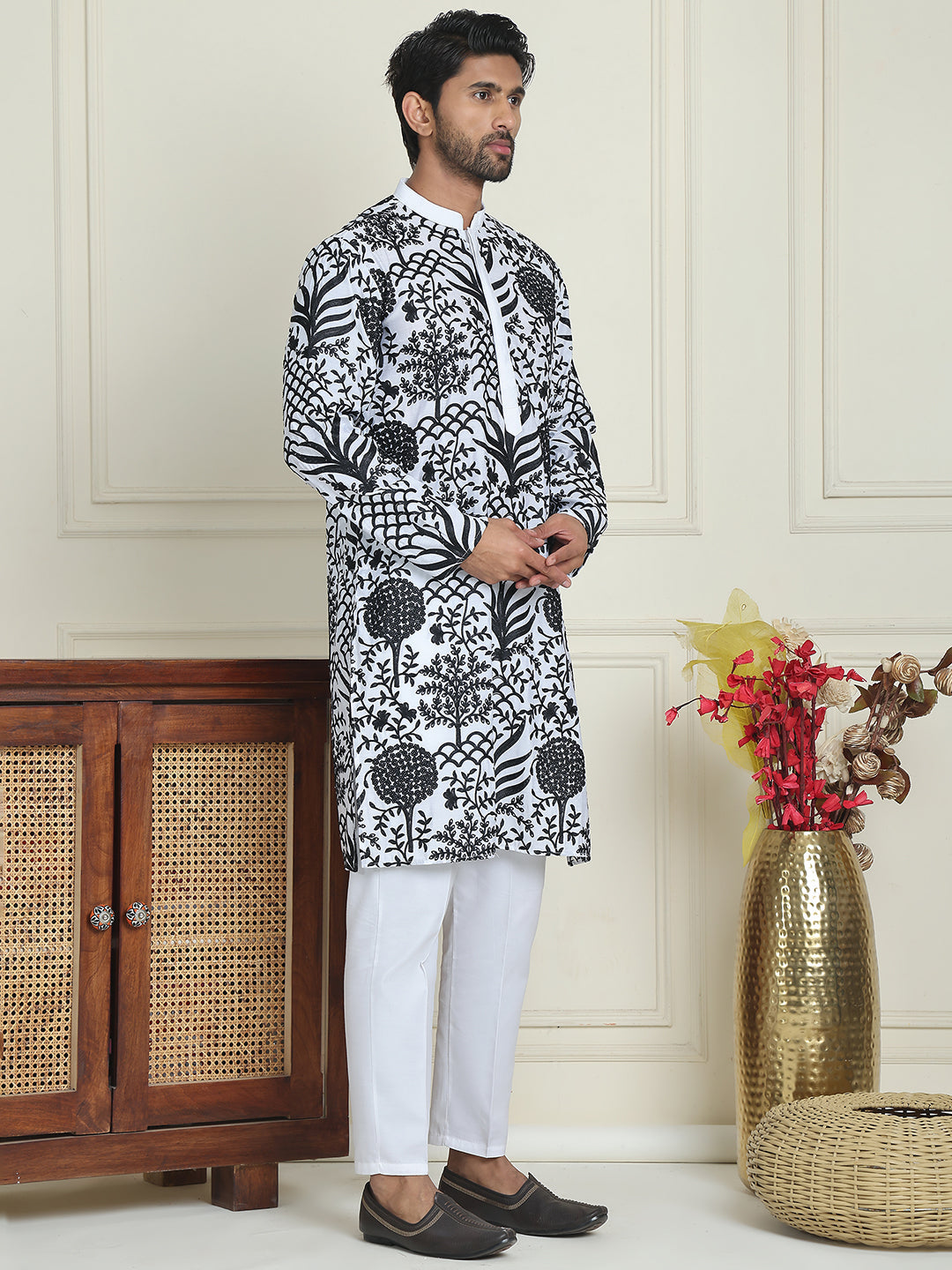 Embroidered Silk Blend Kurta Pyjama Set
