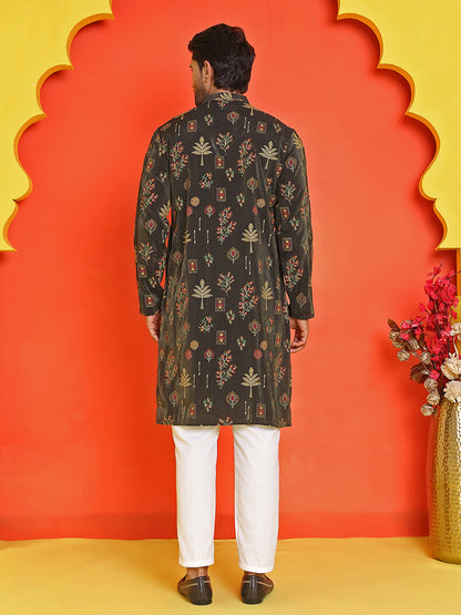 Printed Silk Blend Straight Kurta Set.