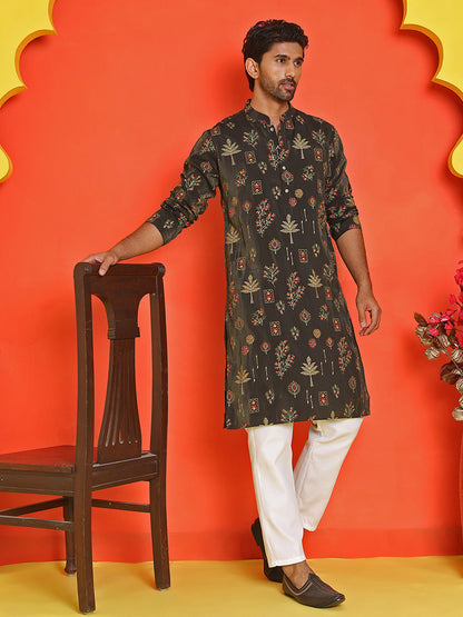 Printed Silk Blend Straight Kurta Set.