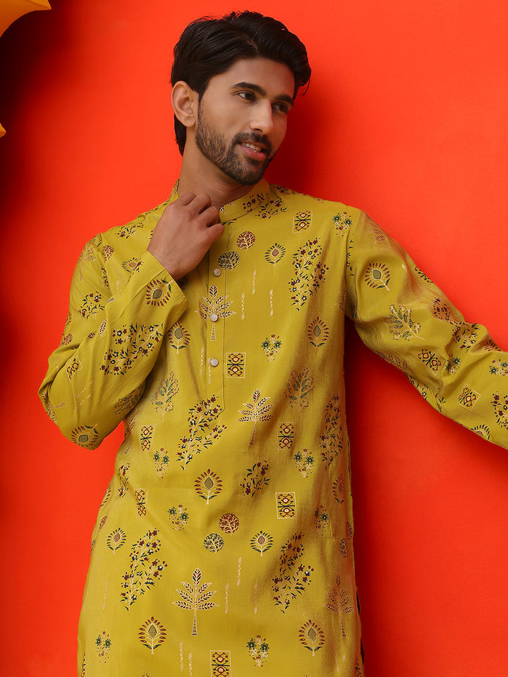 Printed Silk Blend Straight Kurta Set.