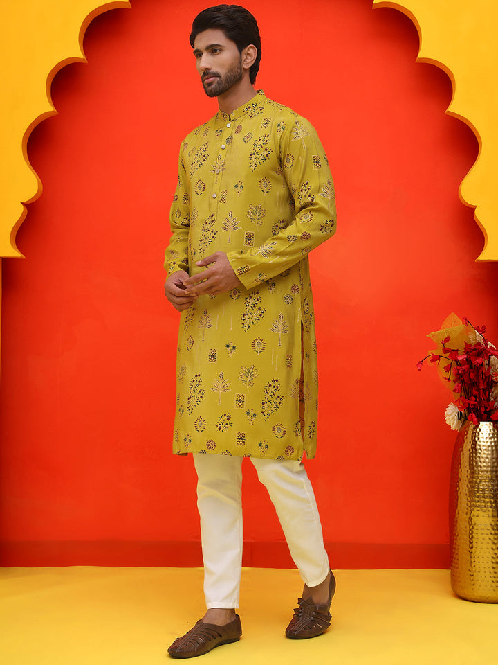 Printed Silk Blend Straight Kurta Set.