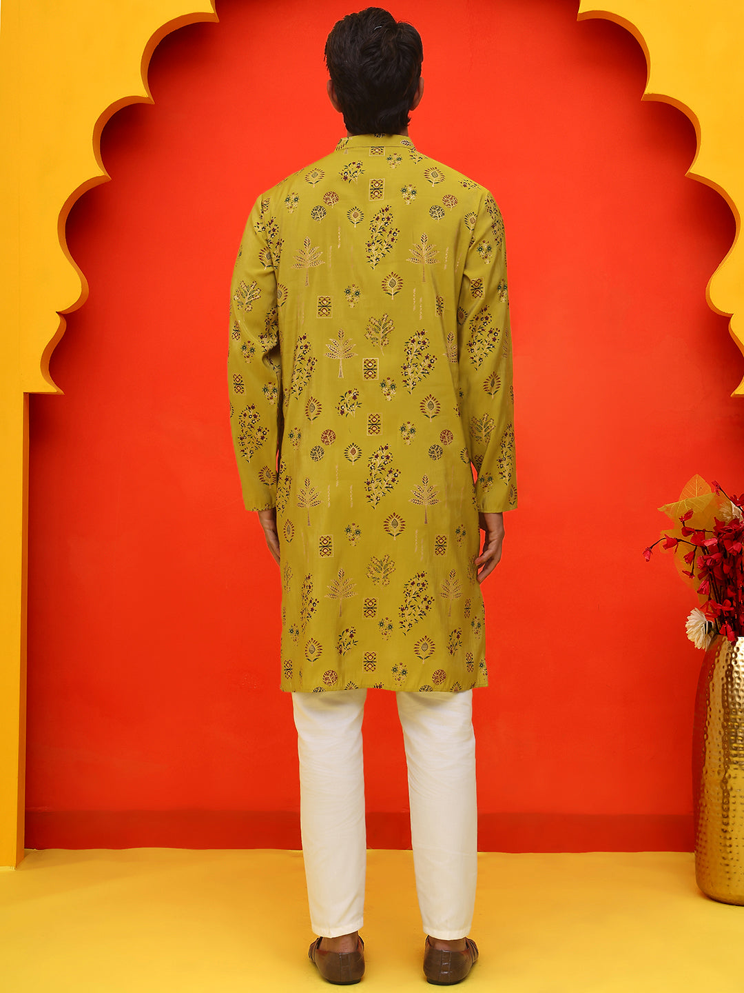 Printed Silk Blend Straight Kurta Set.