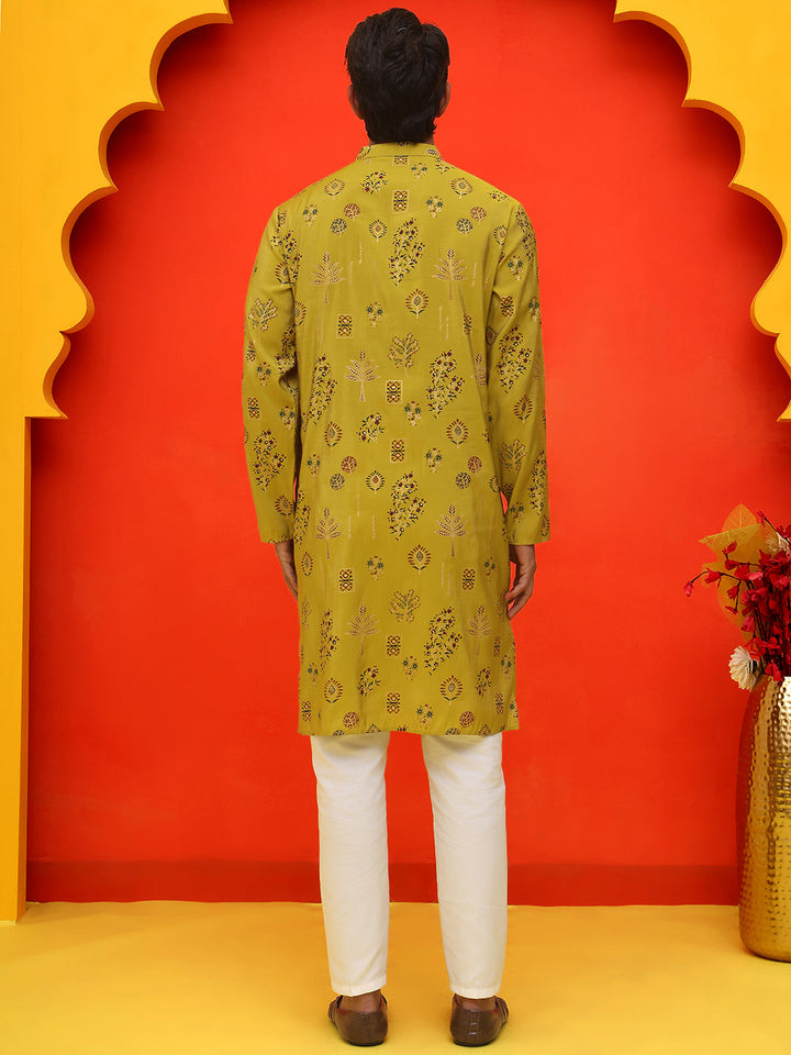 Printed Silk Blend Straight Kurta Set.