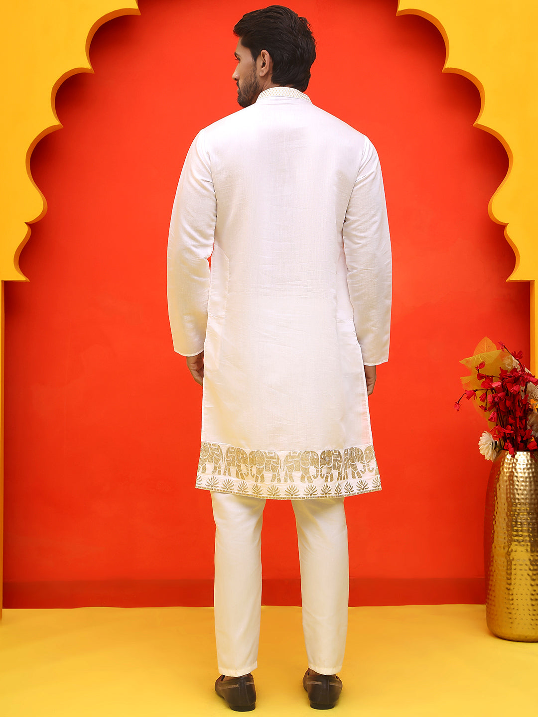 Embroidered Chikankari Kurta Pyjama For Men