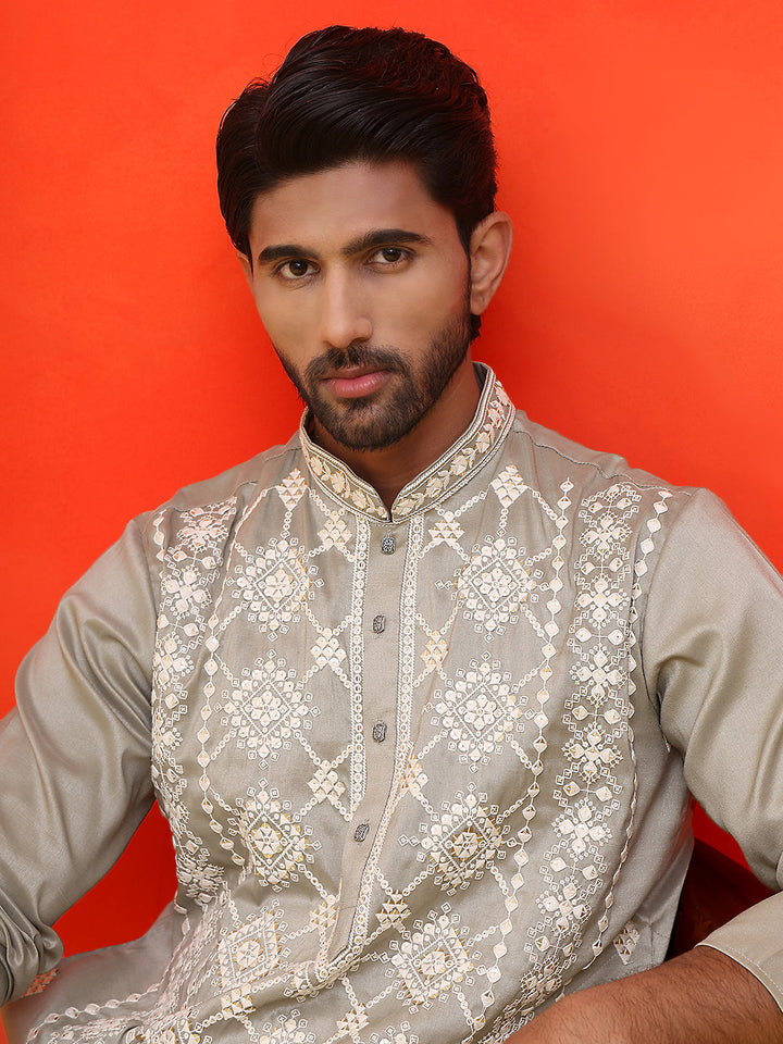 Embroidered Kurta Pyjama For Men
