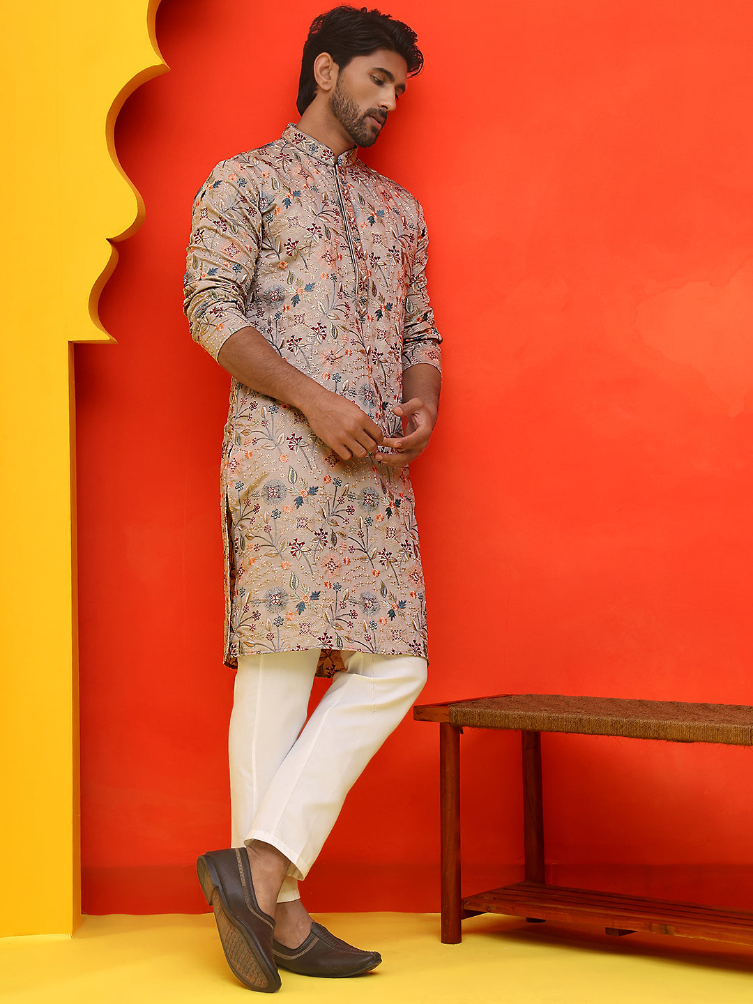 Embroidered Kurta Set For Men