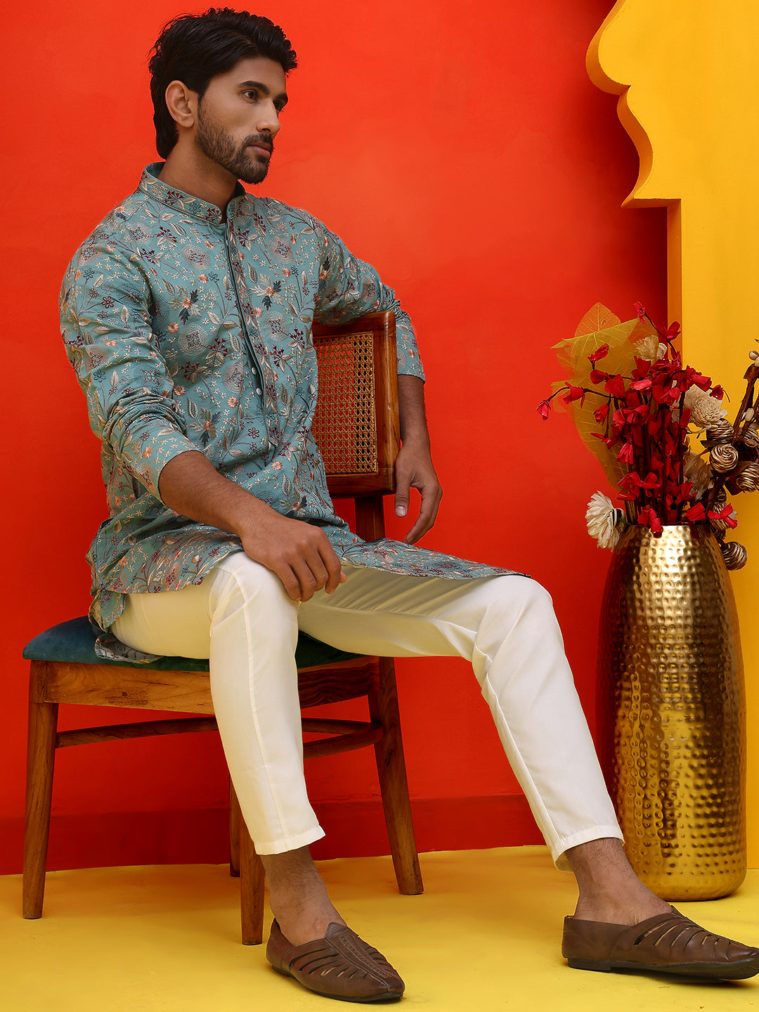 Embroidered Kurta Set For Men