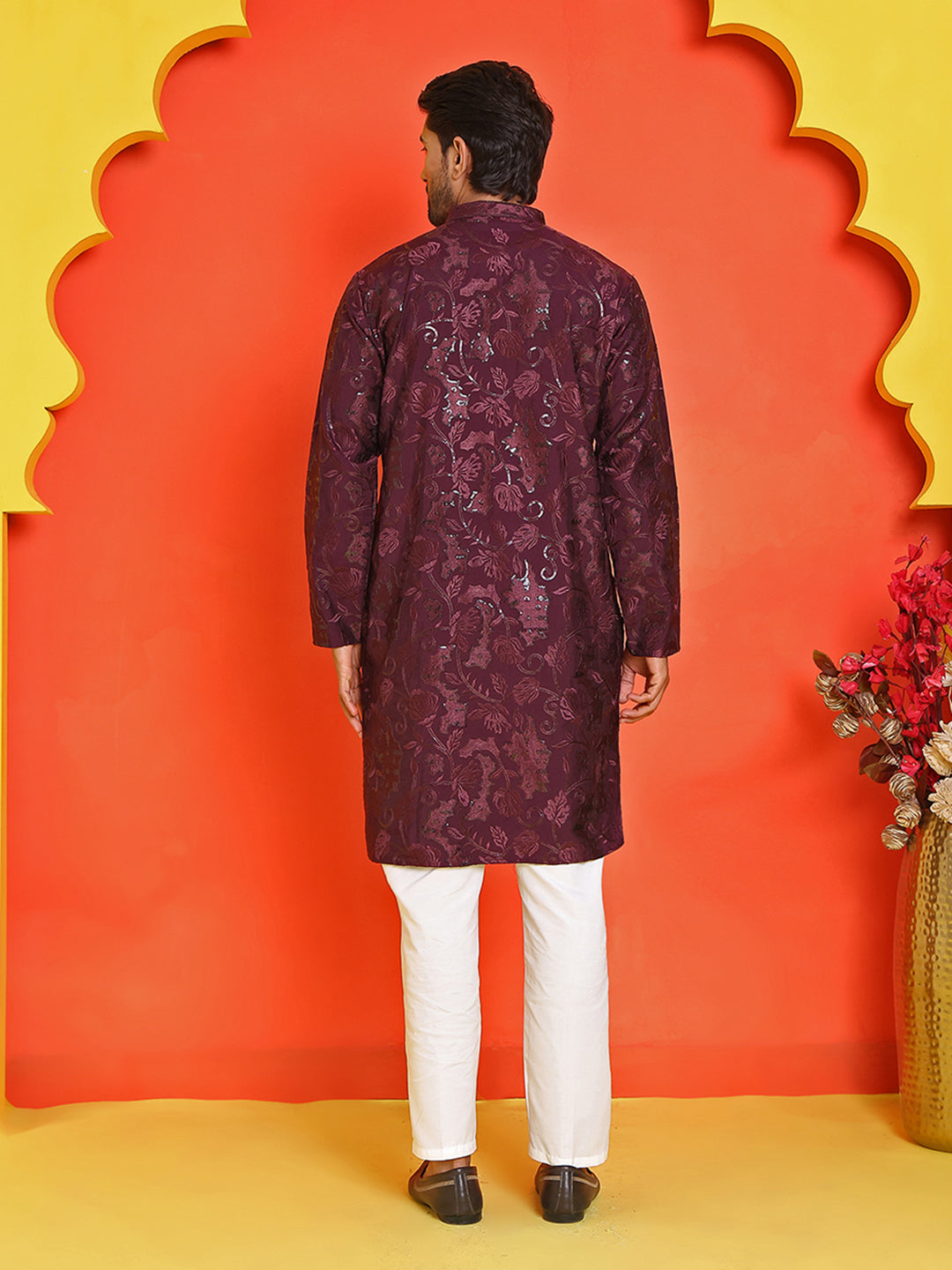 Embroidered Kurta Set For Men